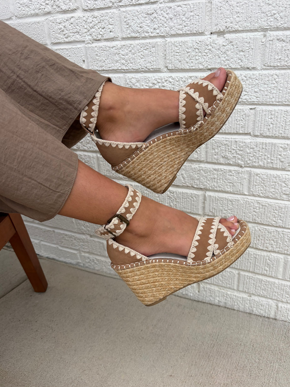 The Essie Wedge