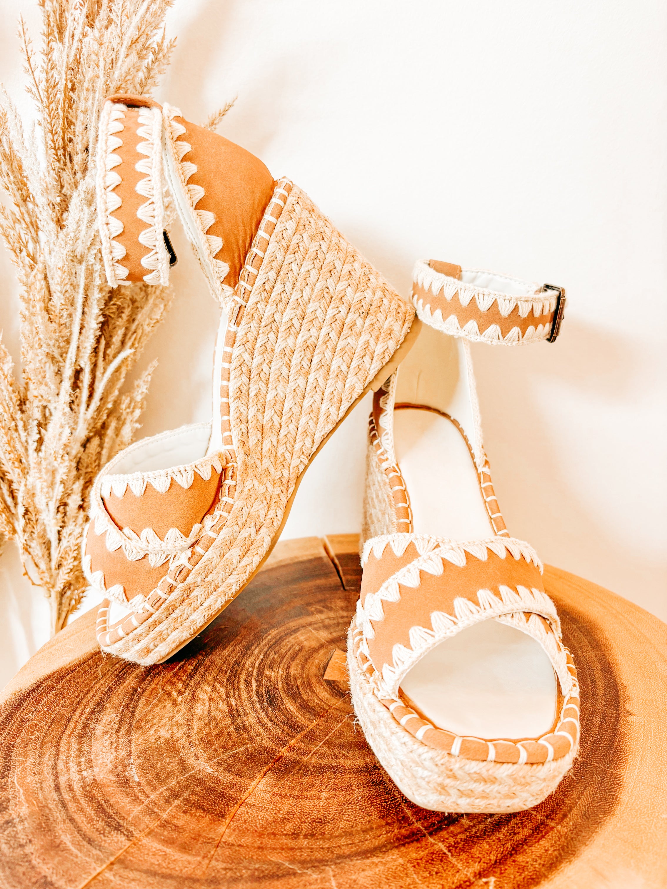 The Essie Wedge