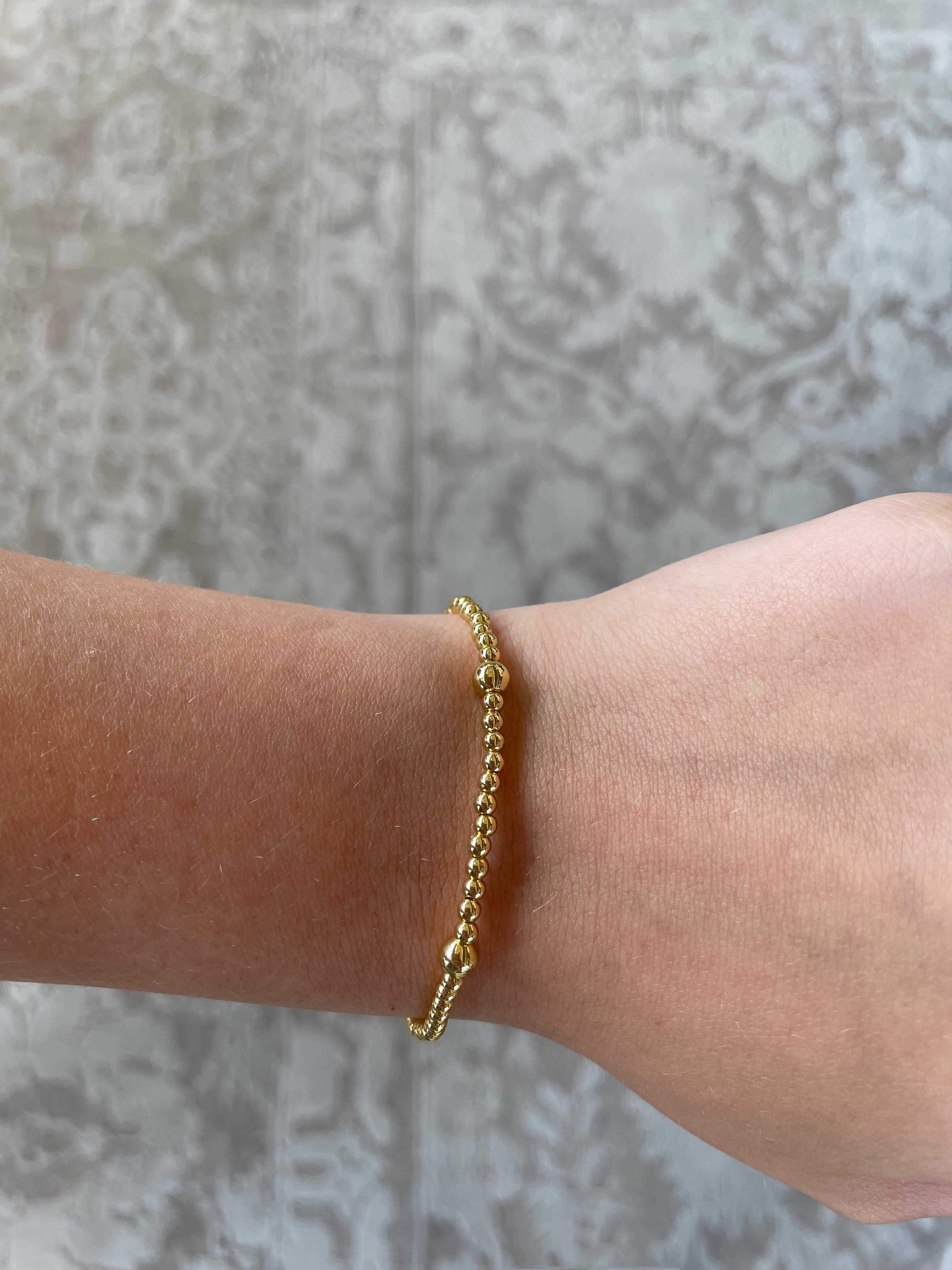 Splendid Iris Gold Plated Bead Bracelet