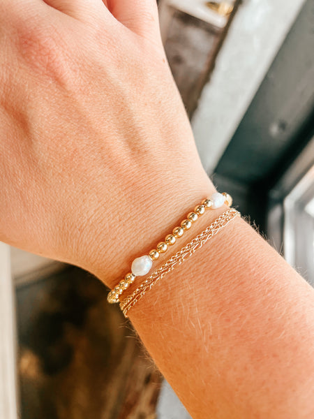 Splendid Iris Multi Pearl Beaded Bracelet