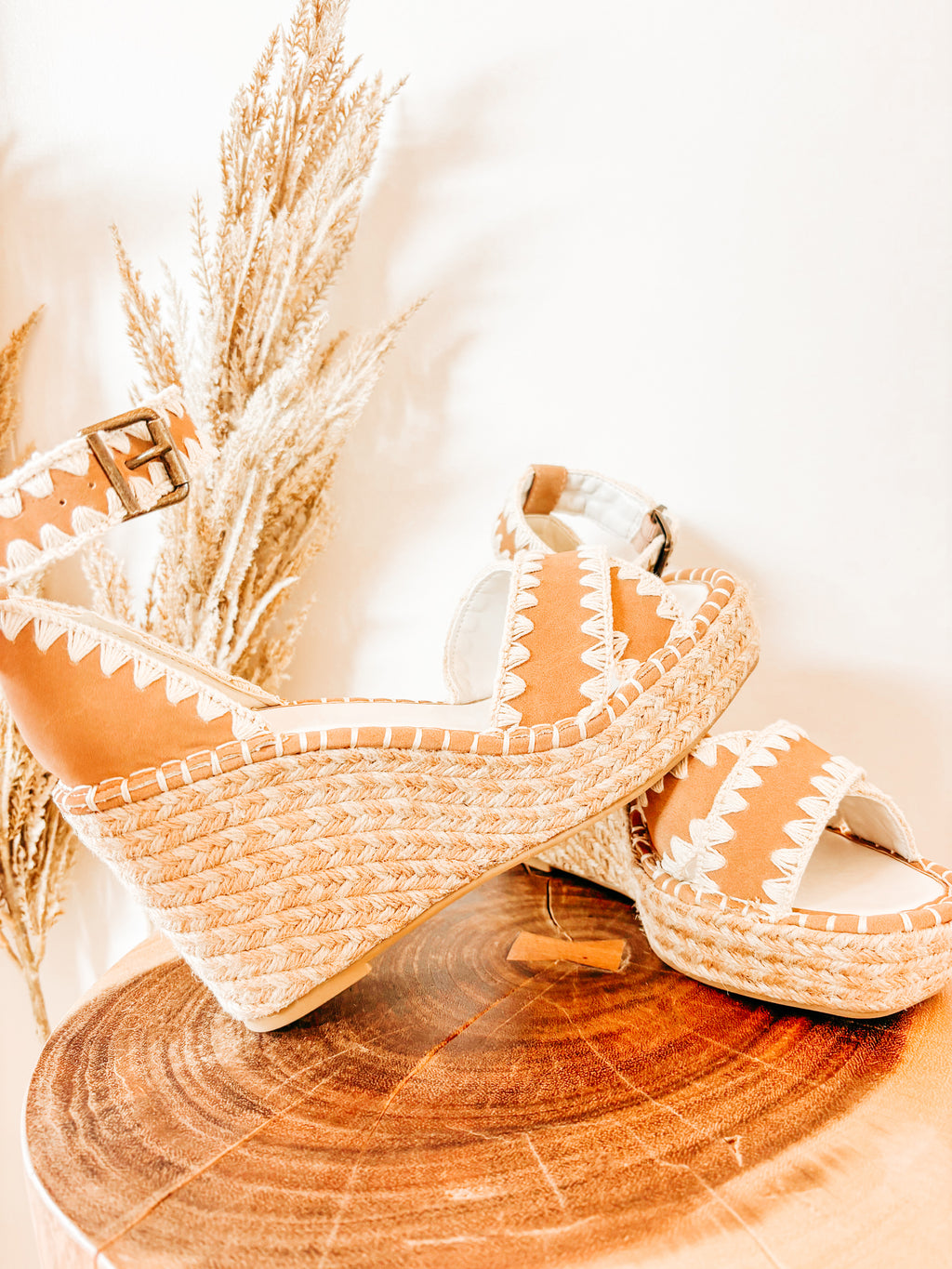 The Essie Wedge