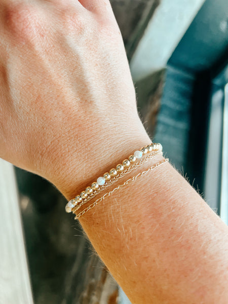 Splendid Iris Mini Pearl Beaded Bracelet