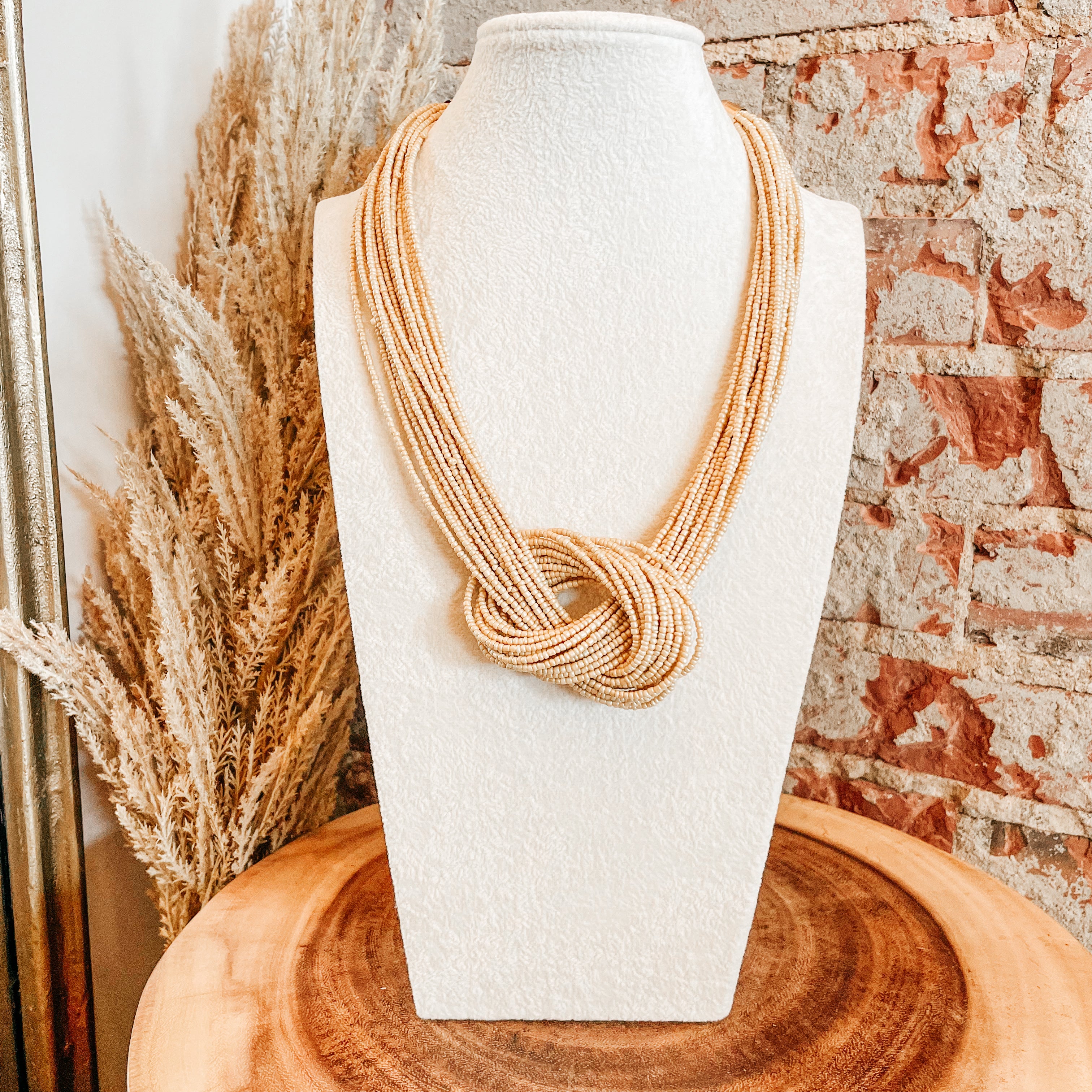 The Knot Necklace
