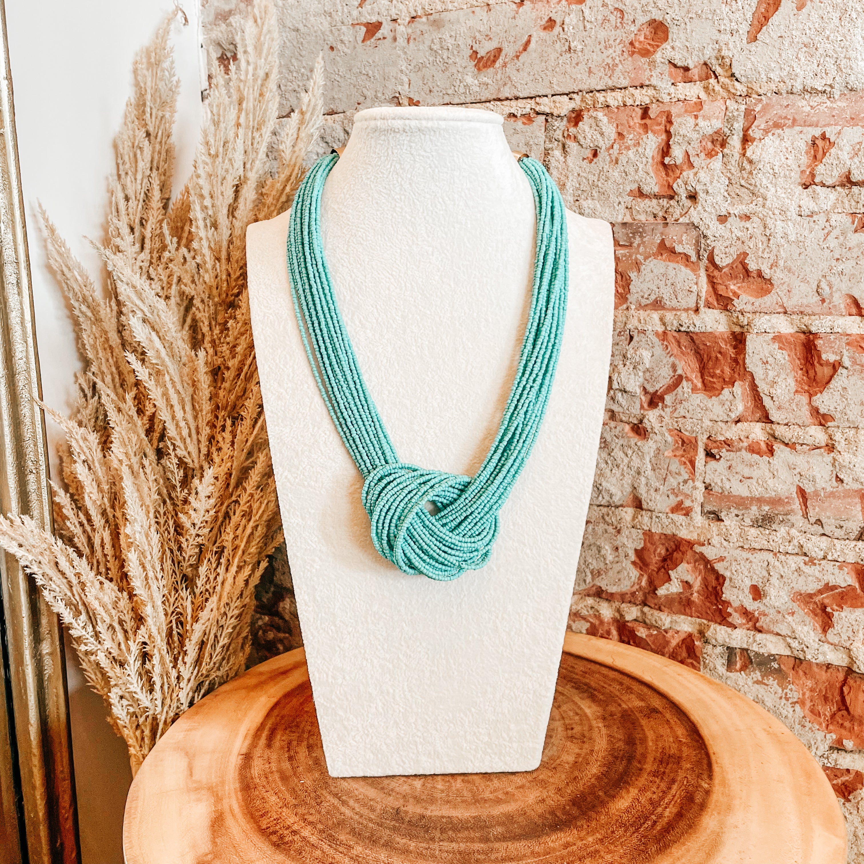 The Knot Necklace