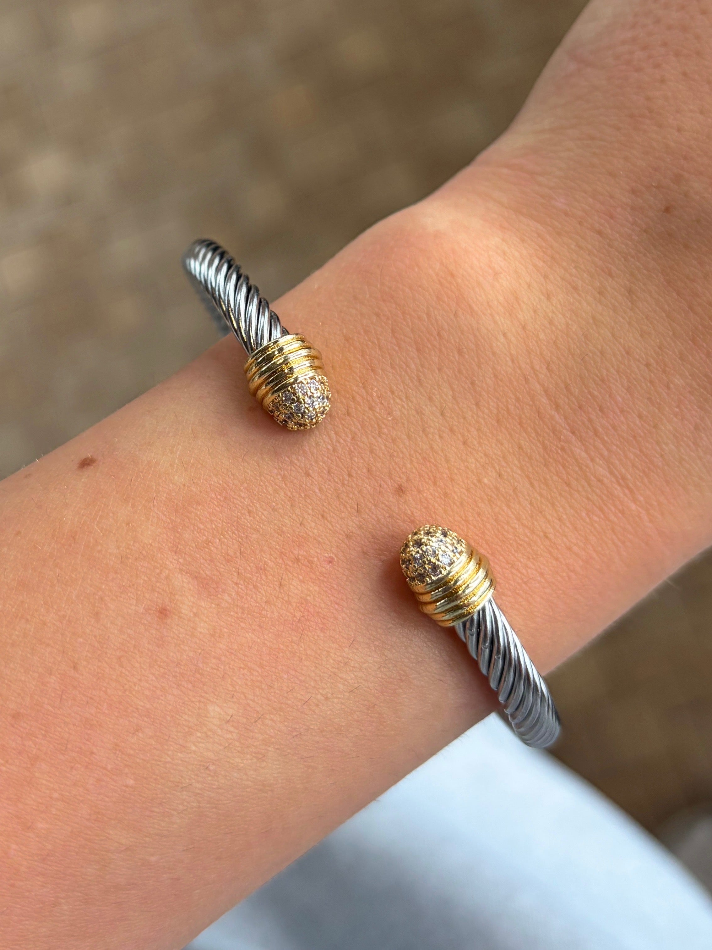 The Ellen Bracelet