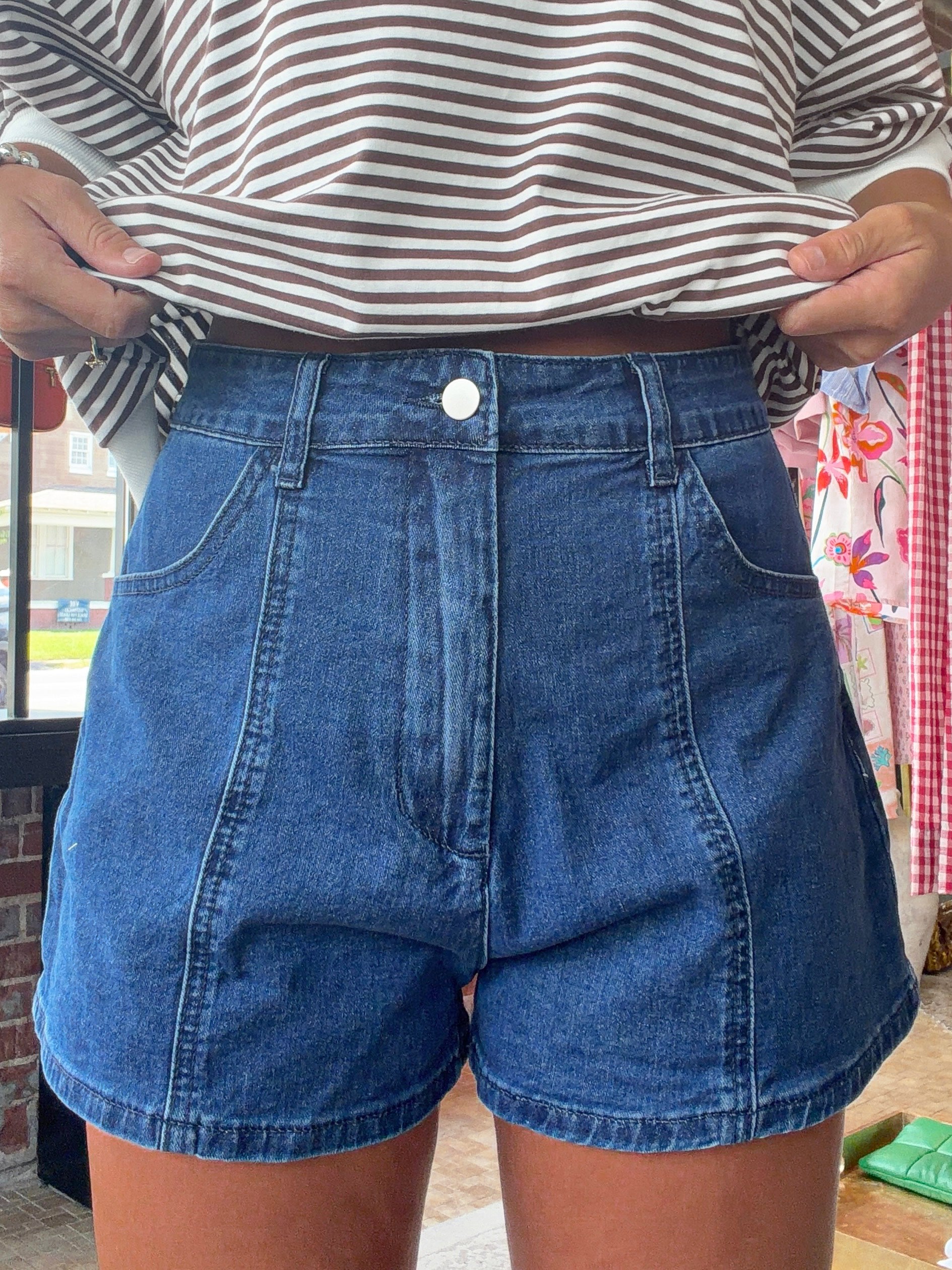 Sunflower Daisies Shorts