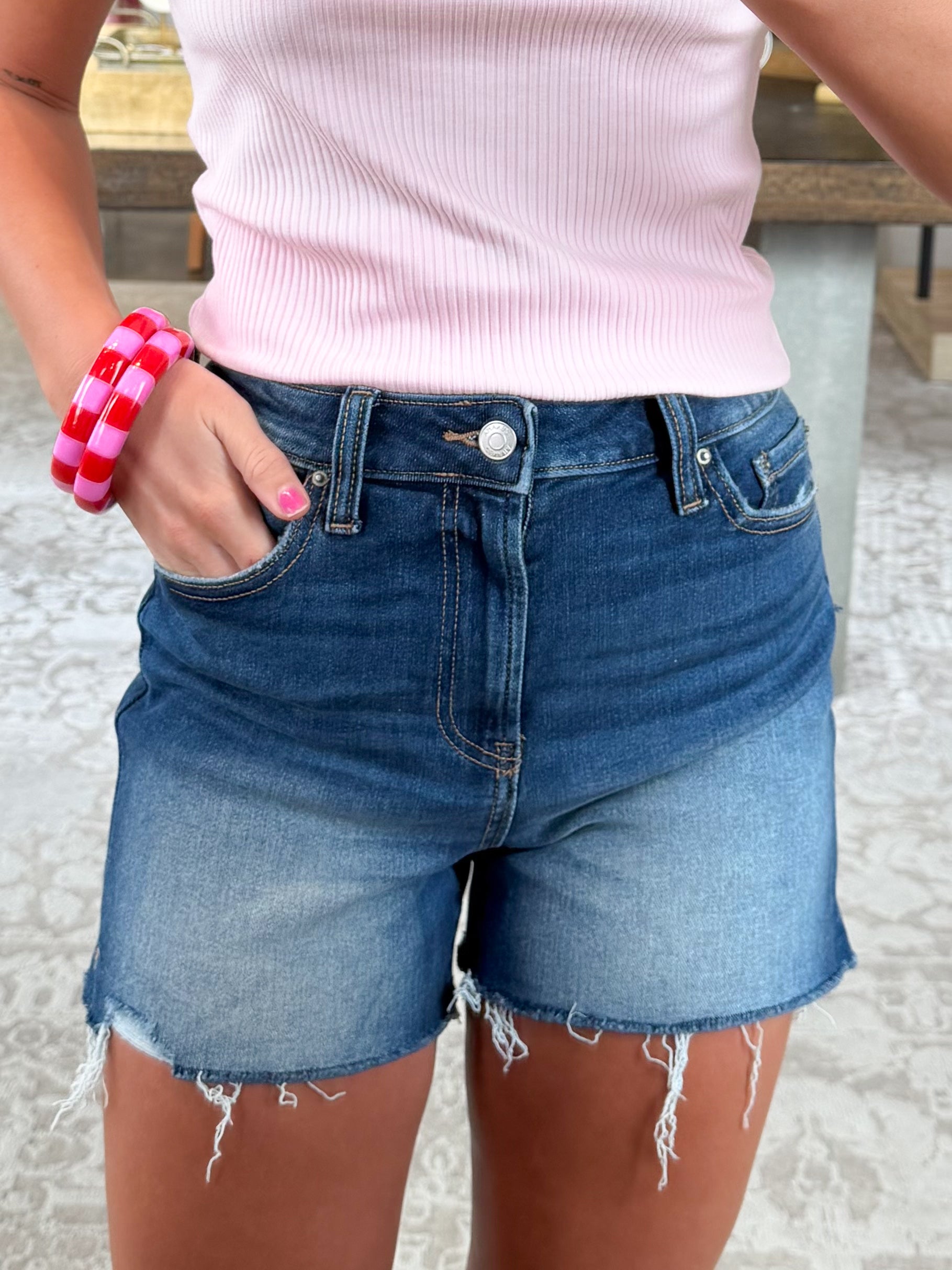 Sunny Times Shorts