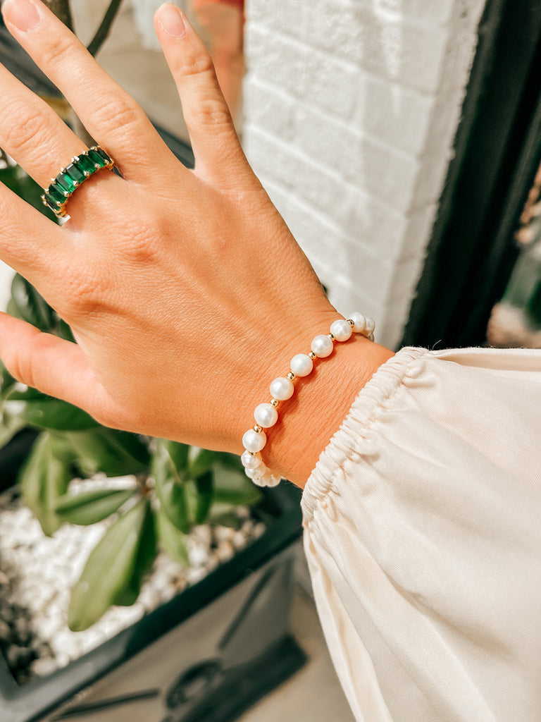 Splendid Iris Pearl Beaded Bracelet